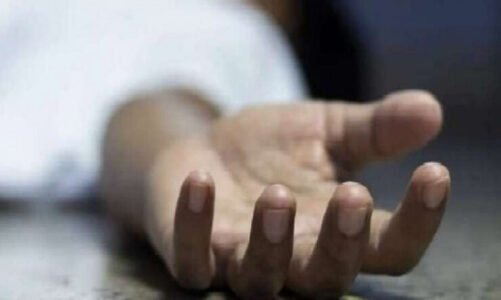 छत्तीसगढ़ – चाकू गोदकर बेटे की हत्या कर माँ ने की आत्महत्या, 5 दिन बाद तालाब में मिली महिला की लाश