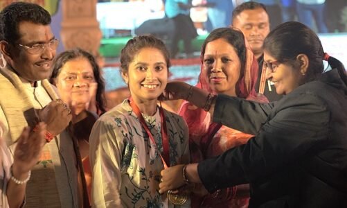 डॉ प्रियंका बिस्सा व्यास के “रक्तवीर” अभियान ने राजिम कुंभ में बनाया विश्व रिकॉर्ड