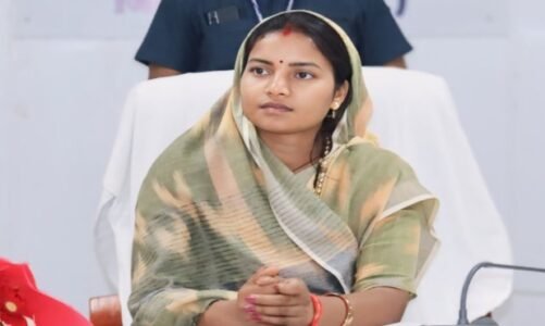 आंगनबाड़ियों का नियमित निरीक्षण करें अधिकारी : मंत्री लक्ष्मी राजवाड़े