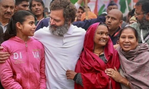 महिलाओं के खाते में सुबह-सुबह जादू से आ जायेगा 1 लाख रूपये- कांग्रेस