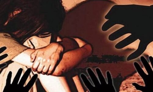 7 आदिवासी छात्राओं से दुष्कर्म, तीन आरोपी चढ़े पुलिस के हत्थे, ऐसे फंसाते थे अपने जाल में…