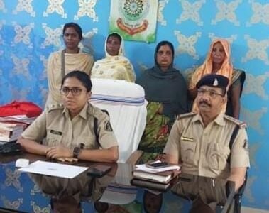 ज्वेलर्स से फिर एक बार उठाई गिरी आरोपी महिलाएं पकड़ी गई