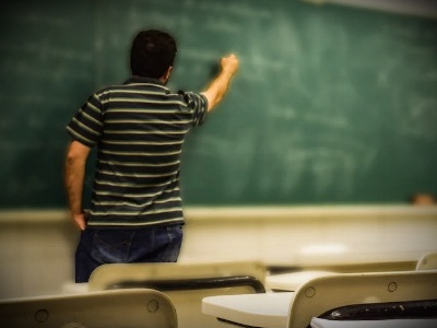 किंग : ऐसे स्‍कूलों में क्‍लास लगाने पर लगी रोक, शिक्षा सचिव ने सभी कलेक्टरों को दिया निर्देश…तीन दिन में मांगी रिपोर्ट, आदेश जारी