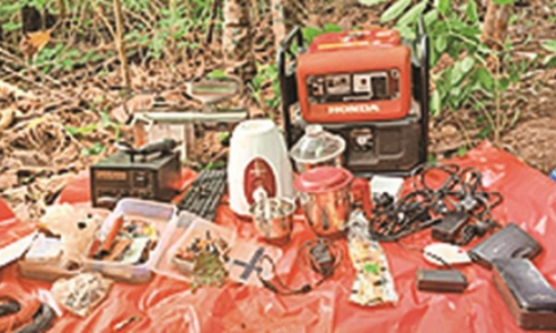 अबूझमाड़ में नक्सलियों की हथियार फैक्ट्री ध्वस्त, मुठभेड़ में 5 नक्सली भी ढेर