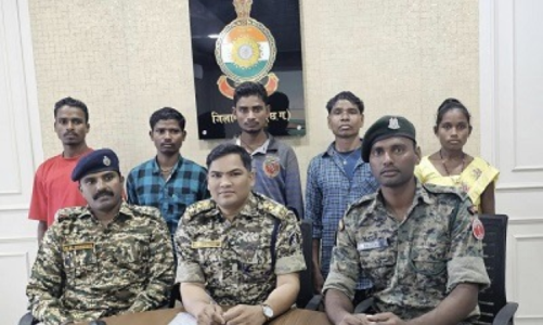 CG – नक्सल विरोधी अभियान में मिली सफलता, महिला सहित 5 नक्सलियों ने किया सरेंडर..