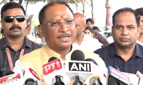 मुख्यमंत्री विष्णुदेव साय सपरिवार महाकाल का दर्शन करने रवाना हुए उज्जैन