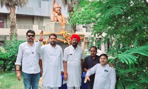 पूर्व महापौर बलवीर सिंह जुनेजा को पुण्यतिथि पर पूर्व विधायक कुलदीप सिंह जुनेजा,आकाश तिवारी, श्रीकुमार मेनन ने दी श्रद्धांजलि