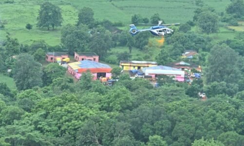 CG ब्रेकिंग : सीएम विष्णु देव साय ने भोरमदेव में कावड़ियों पर की पुष्प वर्षा…श्रद्धालुओं का बढ़ा उत्साह