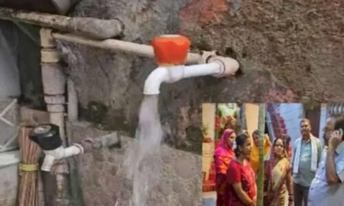 CG – चमत्कार या कुछ और : घर के बोर से अचानक निकलने लगा खौलता पानी, सरकारी अफसर भी हुए कन्फ्यूज…लोग बता रहे दैवीय चमत्कार