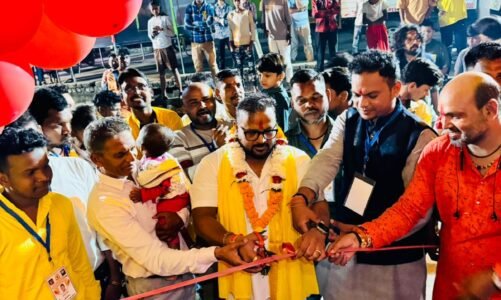 मां वैष्णव देवी गुफा दुलारी नगर का उद्घाटन किया सुशील सन्नी अग्रवाल