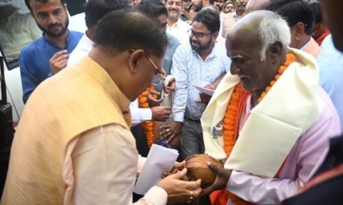 मुख्यमंत्री विष्णुदेव साय के हाथो दिव्यांगजनों को मिला निःशुल्क बस पास