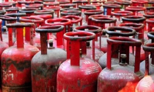 इतने रुपए महंगा हुआ गैस सिलेंडर, नई दरें आज से लागू