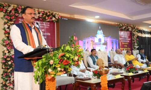 रायपुर के शासकीय मेडिकल कालेज के साथ समन्वय स्थापित कर नए कोर्स शुरू करे विश्वविद्यालयः स्वास्थ्य मंत्री जायसवाल