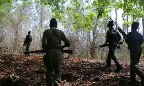 बीजापुर मुठभेड़ : 2 नक्सली ढेर, DRG का एक जवान शहीद, भारी मात्रा में हथियार बरामद