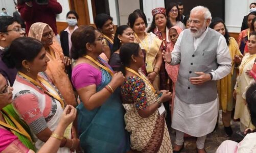 अंतरराष्ट्रीय महिला दिवस पर पीएम मोदी का खास तोहफा….संभालेंगी सोशल मीडिया अकाउंट…जानिए इनके बारे में