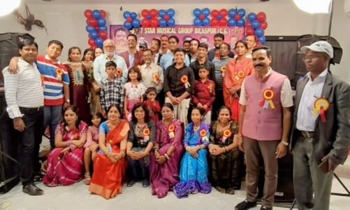 सेवन स्टार म्यूजिकल ग्रुप द्वारा यादें स्टार सिंगर्स इंडियन सिनेमा,गीत संगीत कार्यक्रम