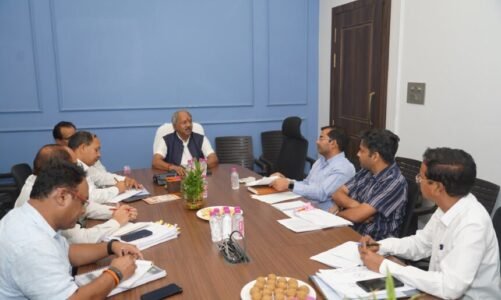 CG : राजधानी में यातायात सुधार को लेकर सांसद बृजमोहन ने ली उच्च स्तरीय बैठक