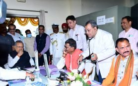 विधानसभा परिसर के चिकित्सालय में विधायकों के लिए ’’स्वास्थ्य परीक्षण शिविर’’ का शुभारंभ