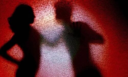 CG- गर्लफ्रेंड से ज्यादा उसे शराब से हो गयी मोहब्बत…फिर आशिक बना ऐसा हैवान… तड़पते हुए महबूबा को देनी पड़ी जान