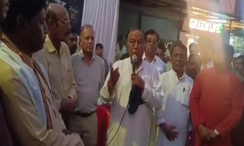 कांग्रेस के वरिष्ठ नेता और प्रदेश के पूर्व मुख्यमंत्री दिग्विजय सिंह के भाई लक्ष्मण सिंह का बेबाक बयान