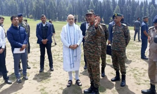 केंद्रीय गृहमंत्री अमित शाह ने पहलगाम के बैसरन पहुंचकर आतंकी हमले का लिया जायजा-कहा आतंक के आगे झुकेगा नहीं भारत