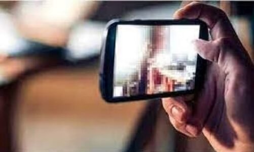 सोशल मीडिया पर की दोस्ती, विश्वास जीतकर अश्लील वीडियो किया रिकॉर्ड, शारीरिक संबंध बनाने का डालने लगा दबाव, फिर जो हुआ…..