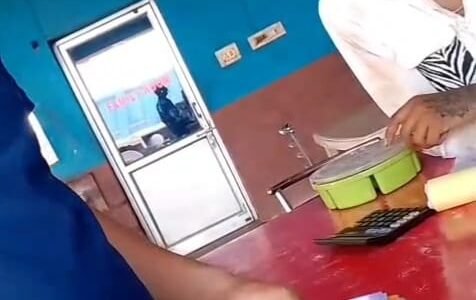 ब्रेकिंग : आरक्षक ने किया ये बड़ा कांड, SP ने आरक्षक को किया तत्काल प्रभाव से किया निलंबित, देखें आदेश…..