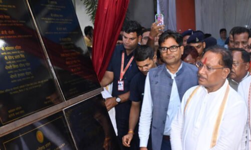 मुख्यमंत्री विष्णुदेव साय ने रायगढ़ को दी ₹330 करोड़ से अधिक के विकास कार्यों की सौगात, सड़कों और स्पोर्ट्स कॉम्प्लेक्स का किया लोकार्पण-भूमिपूजन…