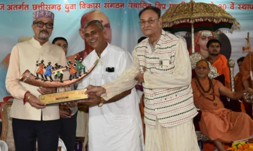 शिक्षा का उद्देश्य संस्कार और सेवा होना चाहिए – राज्यपाल