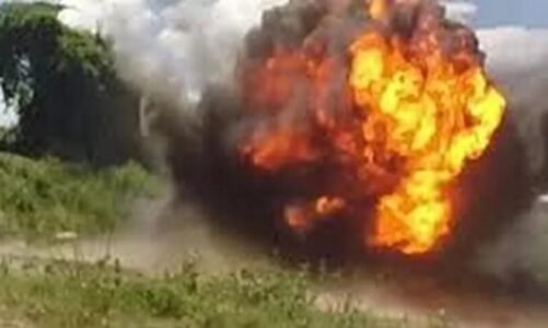 BREAKING : नक्सलियों की कायराना हरकत, IED की चपेट में आने से 3 ग्रामीण झुलसे