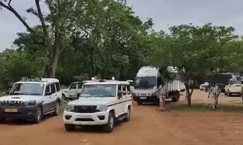 छत्तीसगढ़ से पहली बार 30 अवैध बांग्लादेशियों को भेजा गया वापस, बॉर्डर पर BSF को सौंपेंगी रायपुर पुलिस…