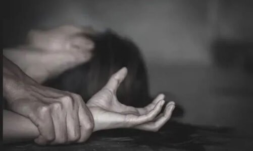 CG – बर्बरता की सारी हदें बार : दरिंदे ने युवती से दुष्कर्म कर उतारा मौत के घाट, प्राइवेट पार्ट पर मारी शराब की बोतल, फिर जो हुआ…..