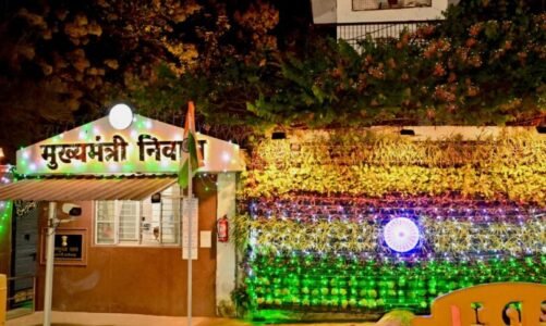 मुख्यमंत्री साय ने स्वतंत्रता दिवस की दी बधाई, रोशनी से आलोकित हुआ मुख्यमंत्री निवास