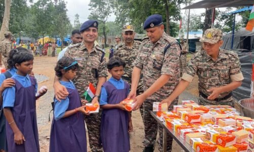 आज़ादी के बाद पहली बार बस्तर के 29 गांवों में शान से लहराया तिरंगा….