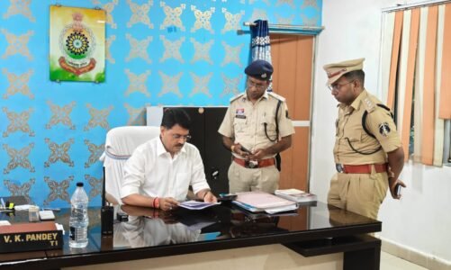 CG-थाना प्रभारी को तत्काल प्रभाव से हटाया, इस वजह से गिरी गाज, जाने पूरा मामला…..