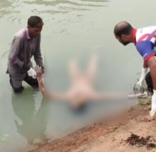 Breaking : नहर में नग्न अवस्था में तैरता मिला अज्ञात युवक का शव, हत्या या कुछ और….