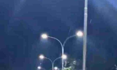 CGमेला ग्राउंड बाईपास चौपाटी रोशनी से जगमगाया, स्ट्रीट लाइट लगने से लोगों में खुशी का माहौल