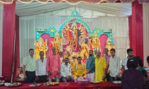 जरहाभाटा माँ दुर्गोत्सव समिति ने माँ दुर्गा कि पूजा, अर्चना, आरती कर शहर, देश, प्रदेश के लिए मंगल कामना की
