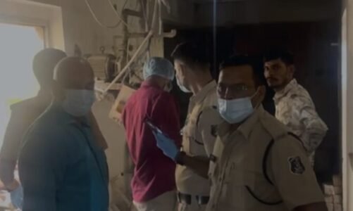 राजधानी में खूनी वारदात, नाबालिग गर्लफ्रेंड ने गला रेतकर बॉयफ्रेंड को उतारा मौत के घाट