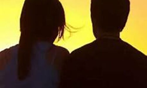 CG- प्रेम कहानी का दर्दनाक अंत : इश्क नहीं हुआ मुकम्मल तो प्रेमी जोड़े ने दी जान, एक ही पेड़ पर लटकी मिली युवक-युवती की लाश