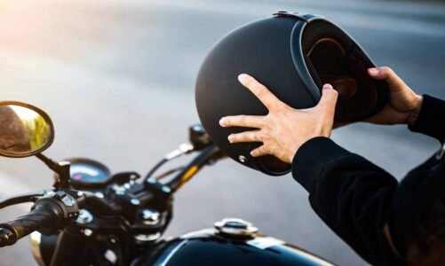 पुलिसकर्मियों के लिए एक नवंबर से हेलमेट अनिवार्य, आम जनता को 10 नवंबर तक छूट