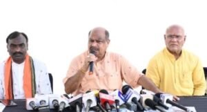 भूपेश बघेल को ऑब्जर्वर बनाए जाने पर विधायक मिश्रा ने कसा तंज,कहा अब वही हाल बिहार में भी होने वाला है