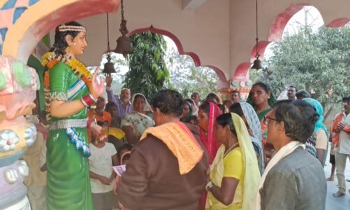 बड़ी खबर: किसानों ने ‘करणी कृपा’ फैक्ट्री की तालाबंदी का किया समर्थन, प्रदूषित धान पर आक्रोश…आज महाआरती में शामिल हुए अनिल दुबे