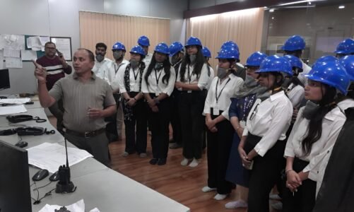 MATS विश्वविद्यालय के छात्रों ने सिलतरा, रायपुर स्थित सारडा ऊर्जा संयंत्र का औद्योगिक भ्रमण किया