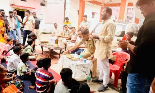 नशा मुक्त वार्ड नशा मुक्त समाज की परिकल्पना को साकार करने के उद्देश्य से पुलिस प्रशासन के साथ मिलकर लोगों के बीच जागरूकता अभियान चलाया