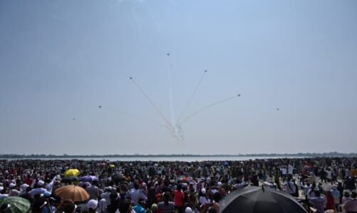 राज्योत्सव पर वायु सेना का रोमांचक एयर शो, सेंध जलाशय के ऊपर आसमां में गूंजा ‘जय जोहार’ और ‘छत्तीसगढ़िया सबले बढ़िया’