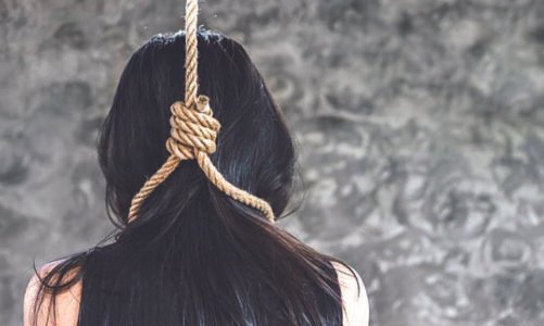 CG : प्रिंसिपल की गंदी हरकत से तंग आकर 9वीं की छात्रा ने उठाया खौफनाक कदम