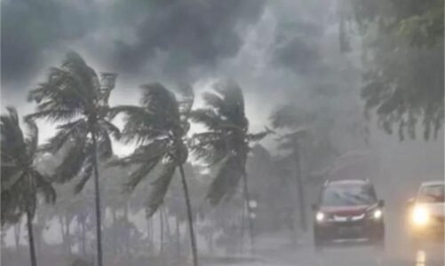 Heavy Rain Alert: आसमान से फिर बरसेगा कहर! आंधी-तूफान के साथ भारी बारिश का अलर्ट जारी