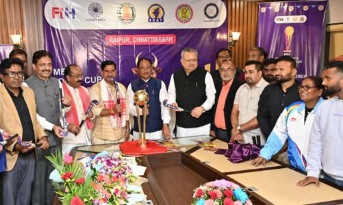 मुख्यमंत्री और विधानसभा अध्यक्ष ने हॉकी मेन्स जूनियर वल्र्ड कप ट्रॉफी 2025 का किया भव्य अनावरण
