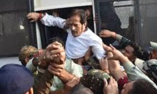 कांग्रेस नेता विकास उपाध्याय को पुलिस ने किया गिरफ्तार, NIT चौपाटी को लेकर मचा बवाल